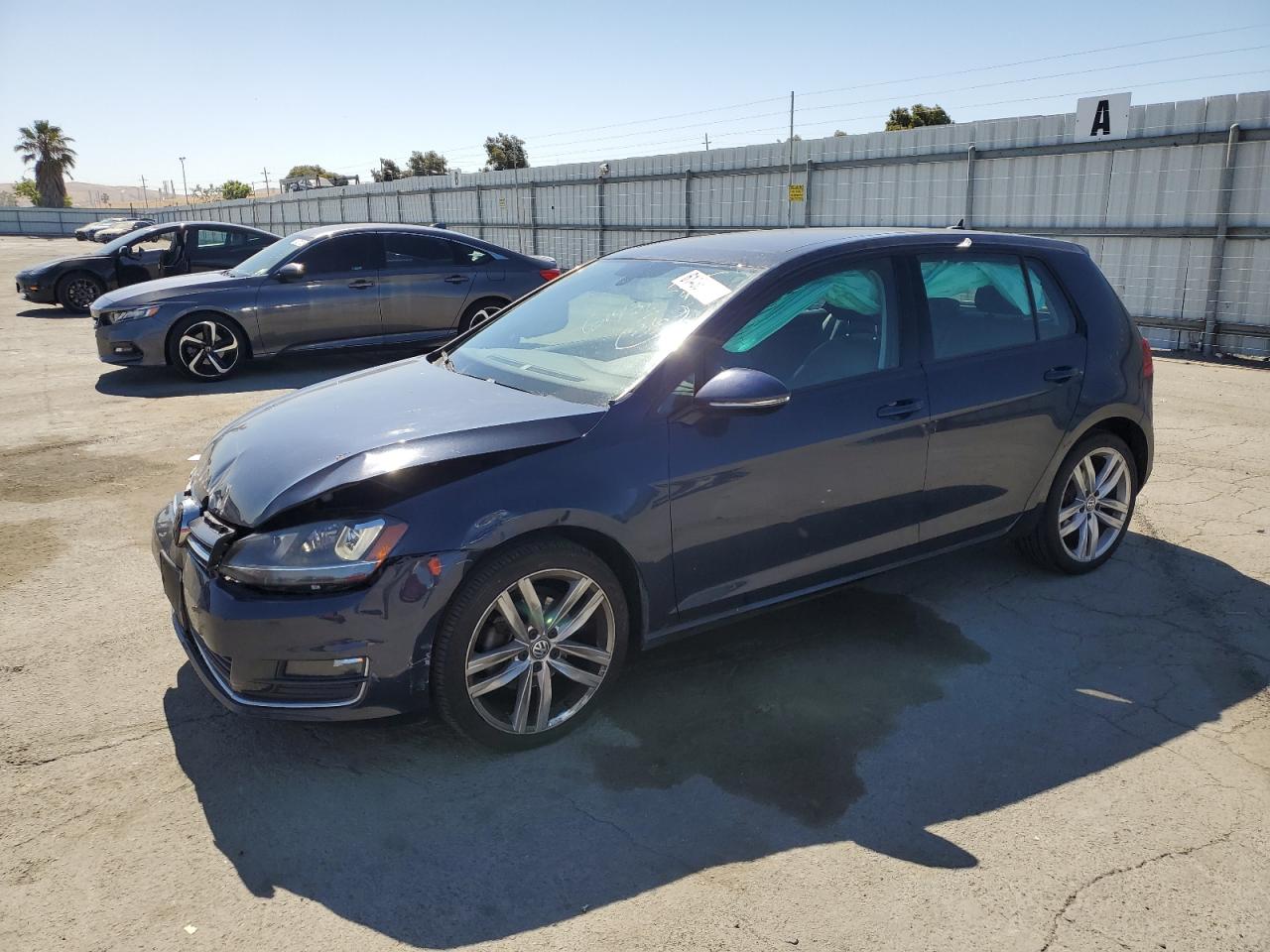 VOLKSWAGEN GOLF