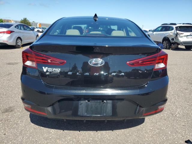 2019 HYUNDAI ELANTRA SE KMHD84LF6KU779199