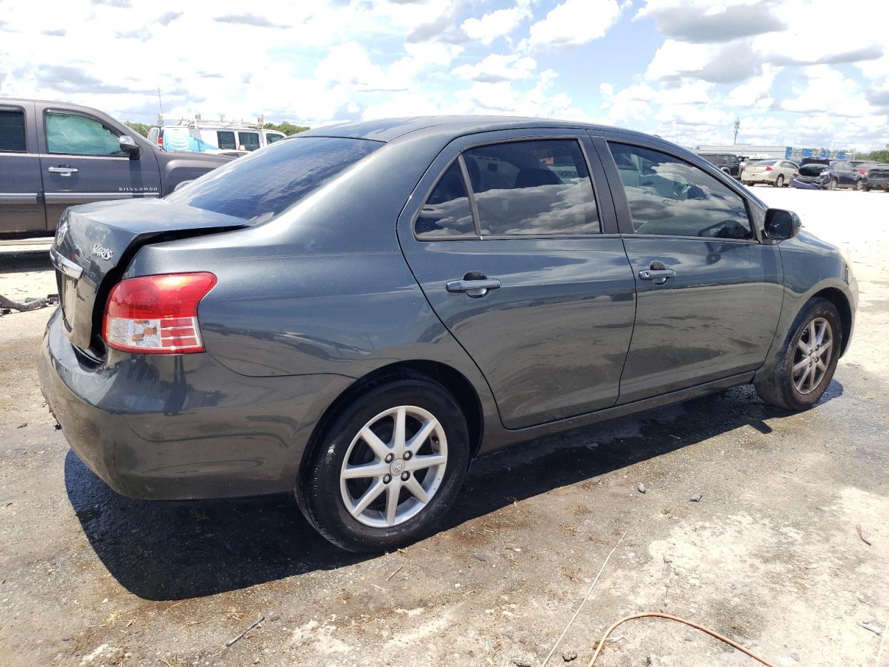 Toyota Yaris 2010