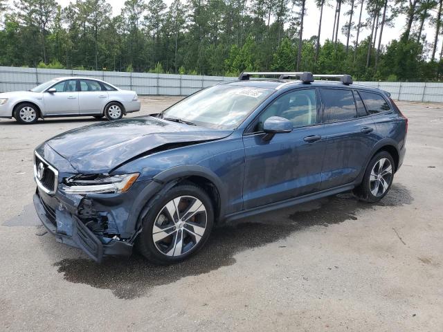 VOLVO V60 T5 MOMENTUM