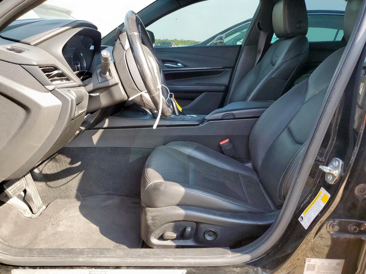 CADILLAC CT4 PREMIUM LUXURY