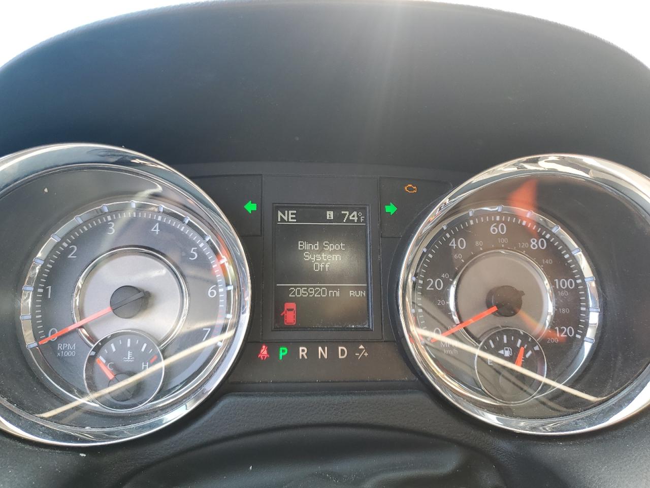 CHRYSLER TOWN & COUNTRY TOURING L