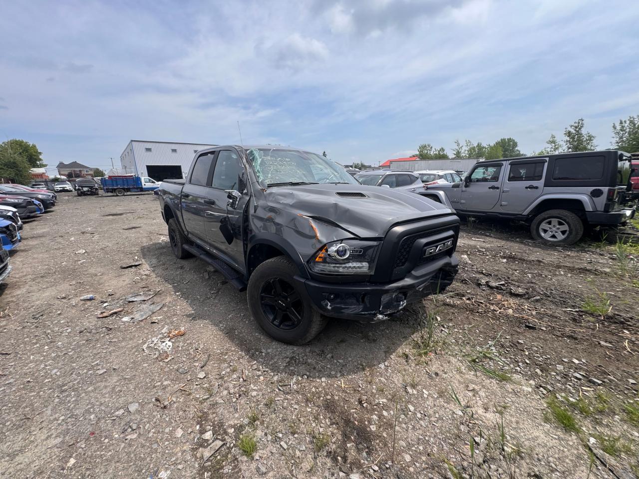 RAM 1500 SLT