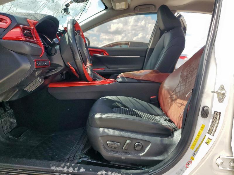 2018 TOYOTA CAMRY L - 4T1B11HK9JU040388