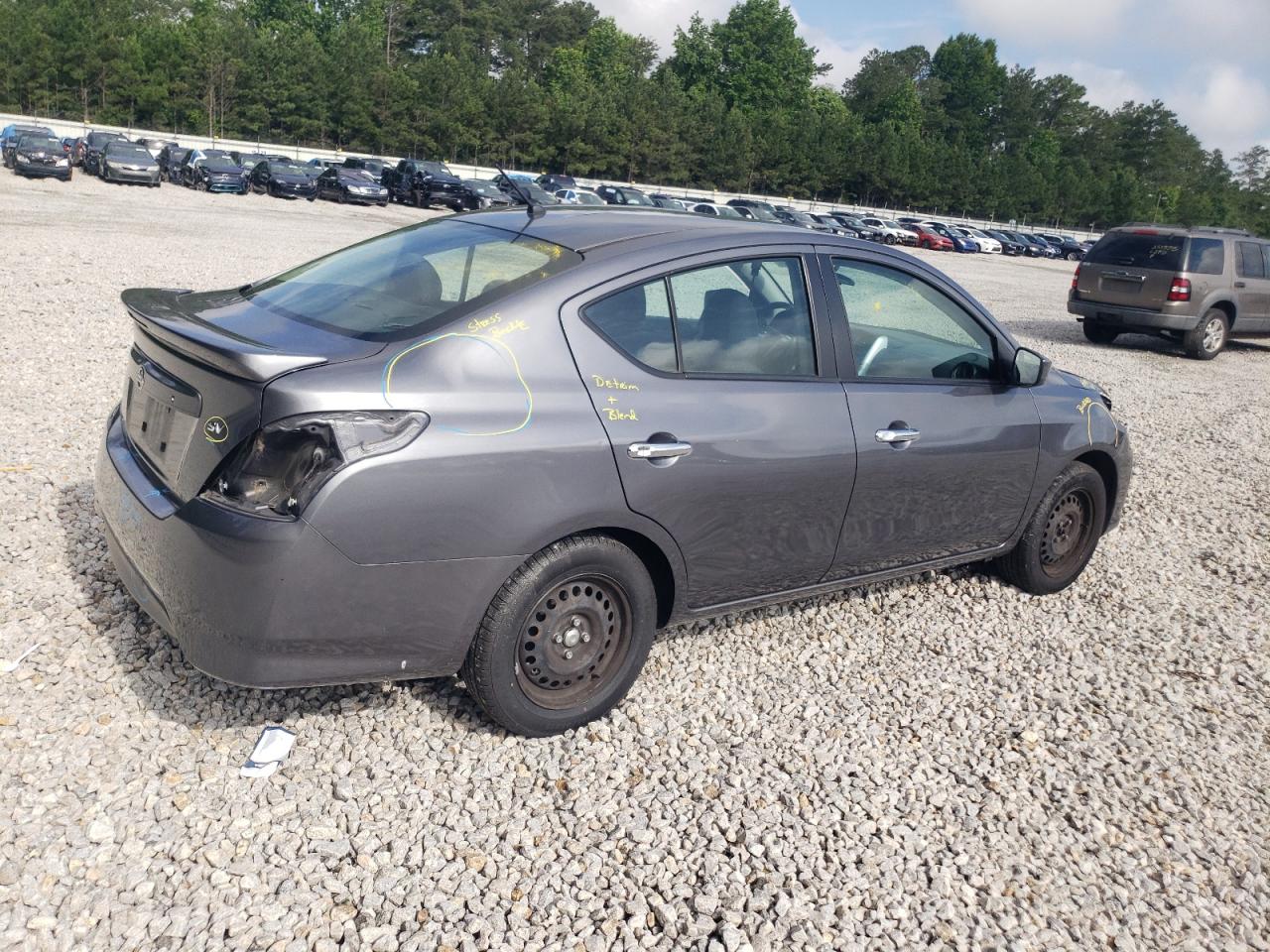 Nissan Versa 2018