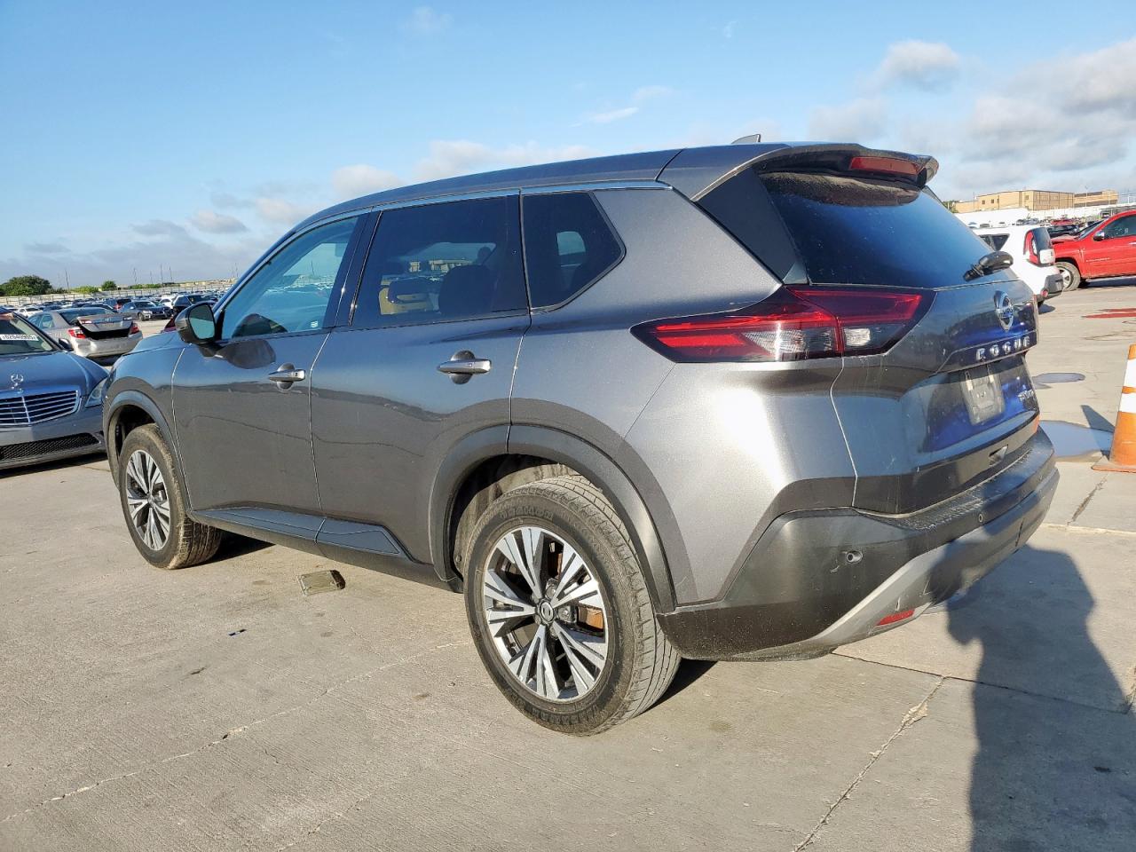 NISSAN ROGUE SV