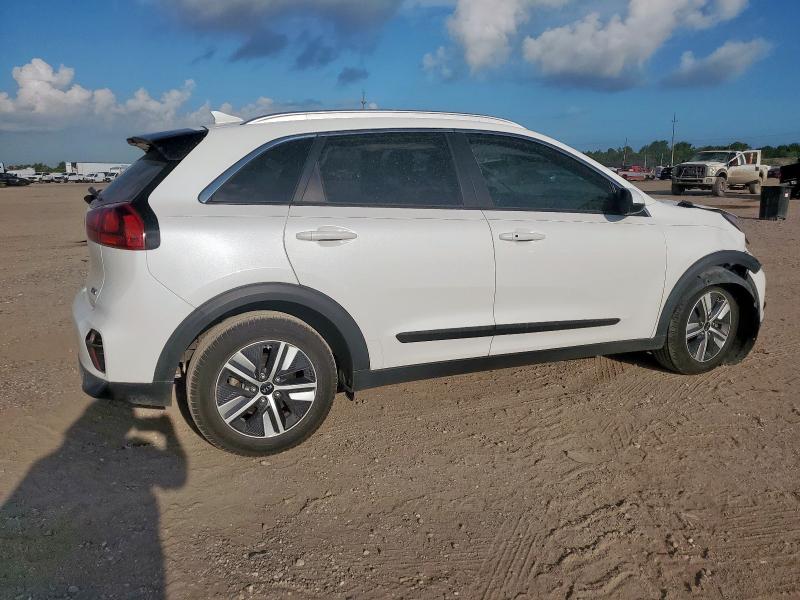 Vin: kndcb3lc5l5423856, lot: 62235675, kia niro lx 20203