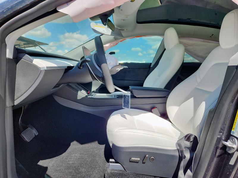 2024 TESLA MODEL Y - 7SAYGDEE8RA248117