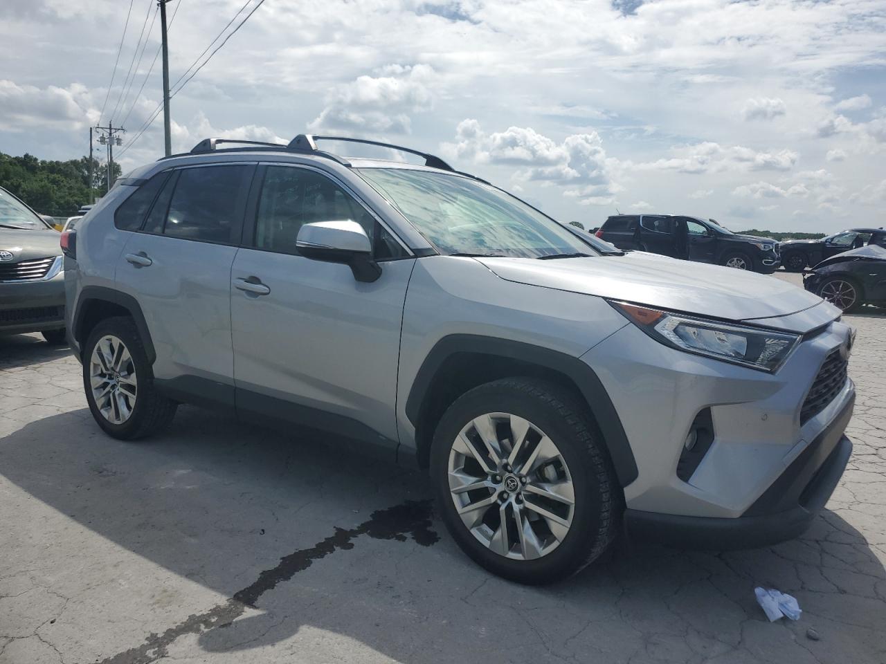 TOYOTA RAV4 XLE PREMIUM