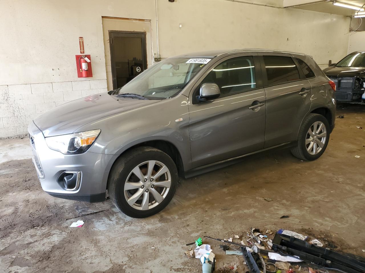 MITSUBISHI OUTLANDER ES