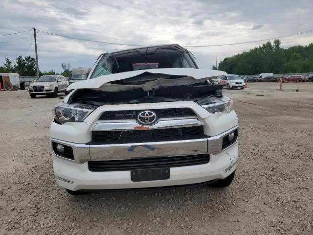 2019 TOYOTA 4RUNNER SR JTEBU5JR5K5690210