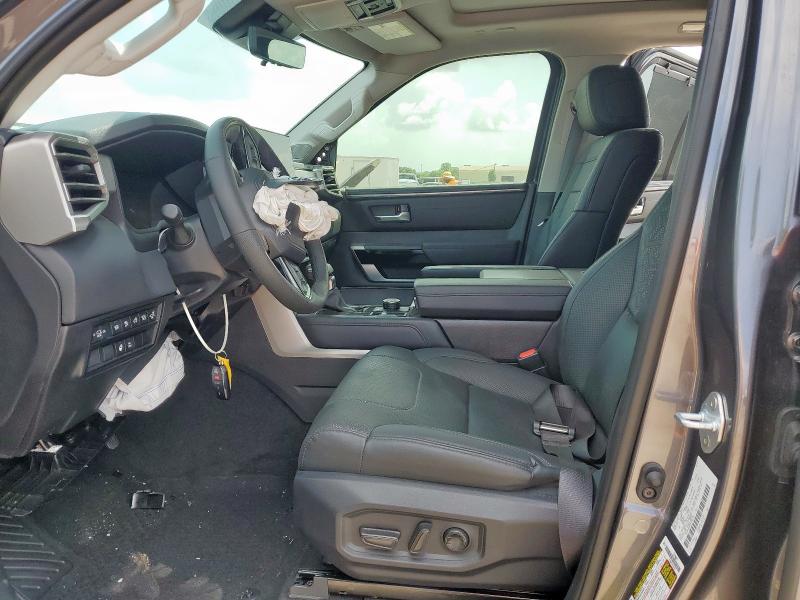 2024 TOYOTA SEQUOIA SR 7SVAAABA9RX030170