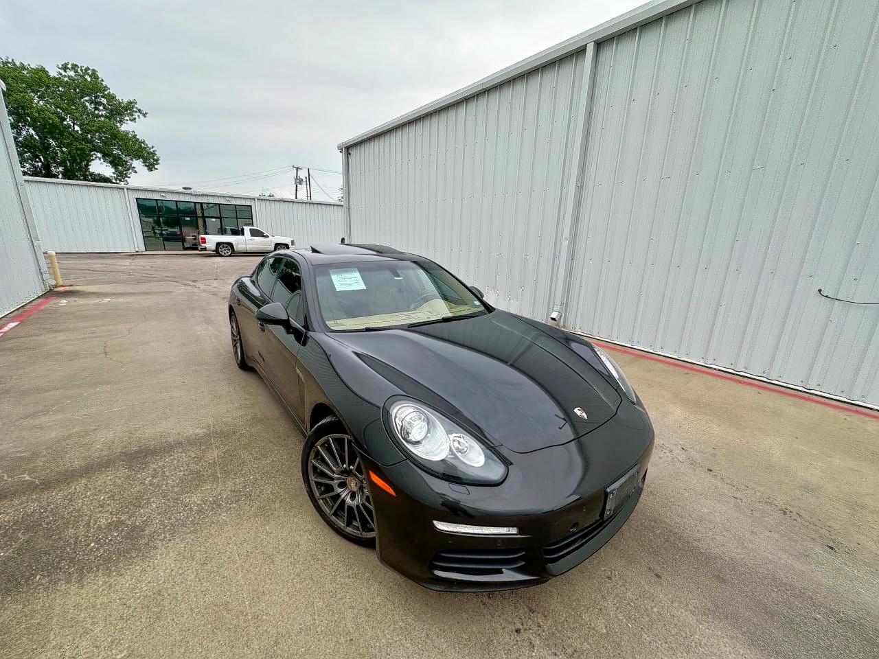 PORSCHE PANAMERA 2