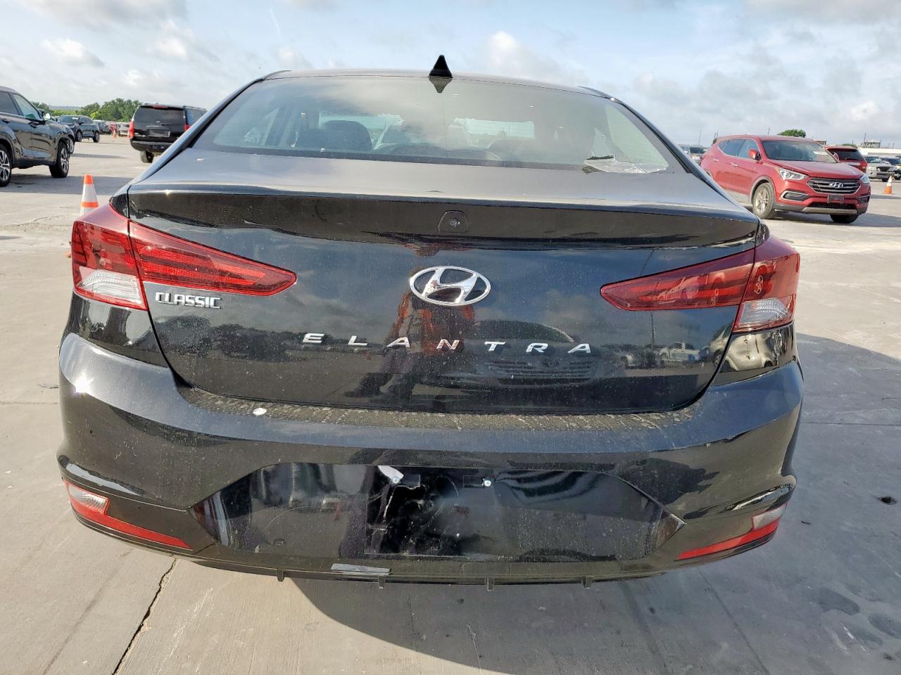 HYUNDAI ELANTRA SEL