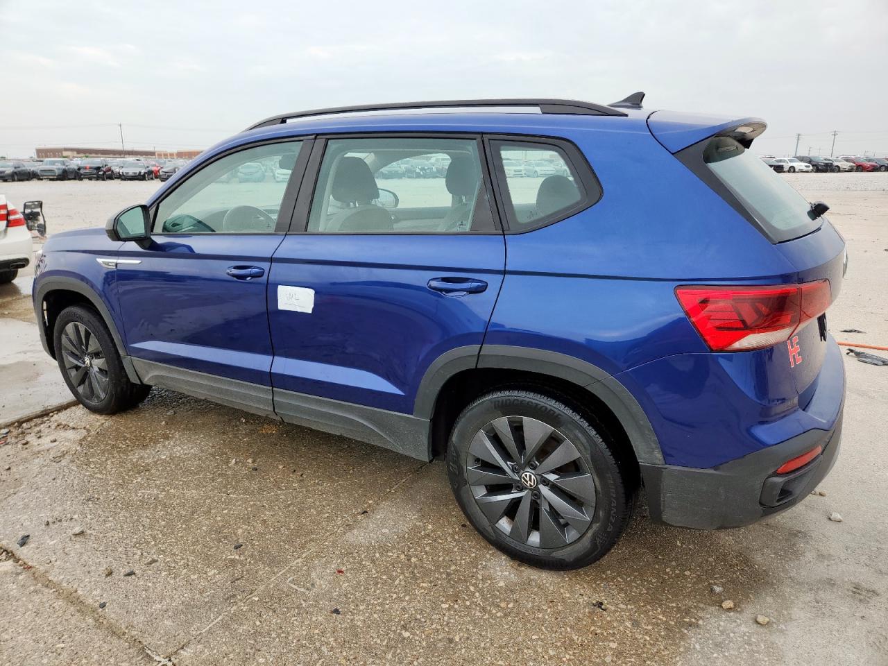VOLKSWAGEN TAOS S