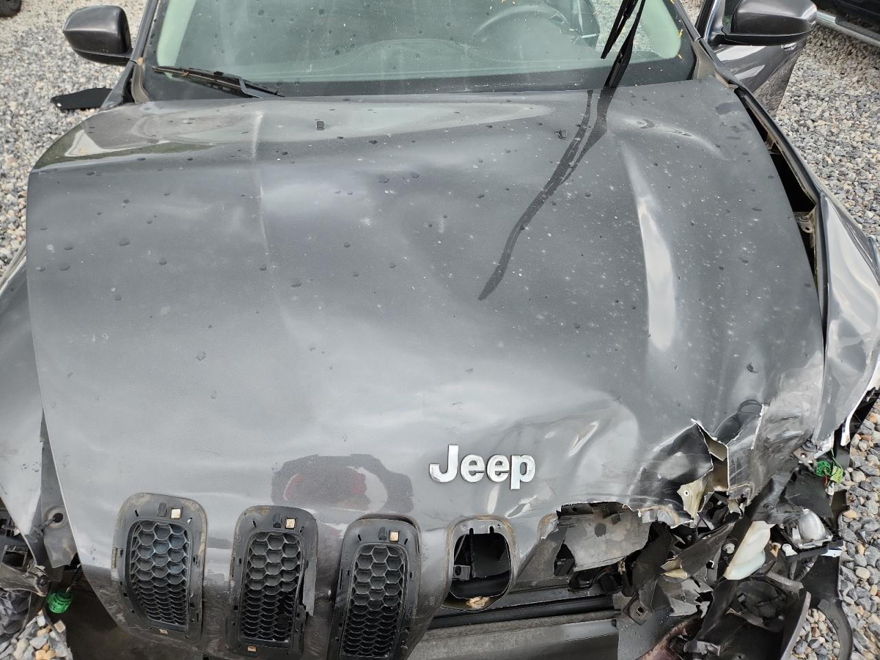 JEEP GRAND CHEROKEE LATITUDE