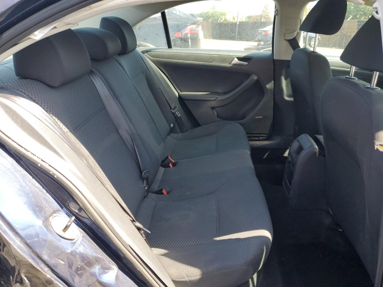 Volkswagen Jetta base 2014