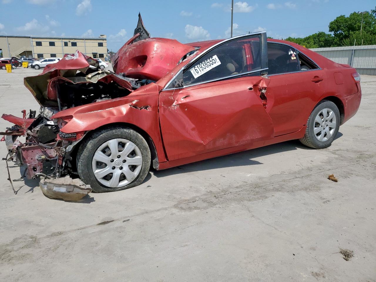 TOYOTA CAMRY BASE