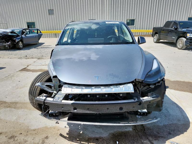 2024 TESLA MODEL Y 7SAYGDED2RA326365
