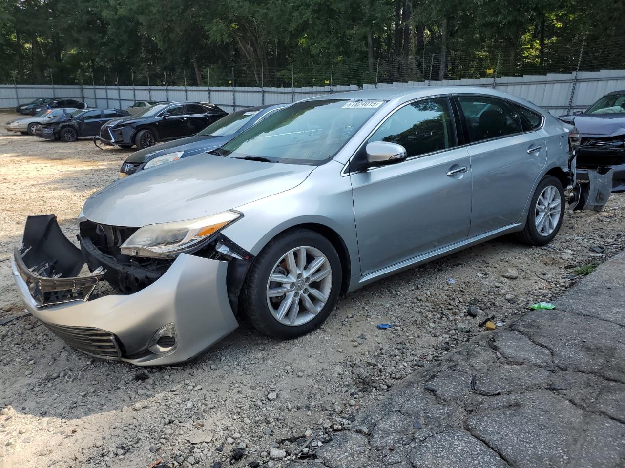 TOYOTA AVALON XLE