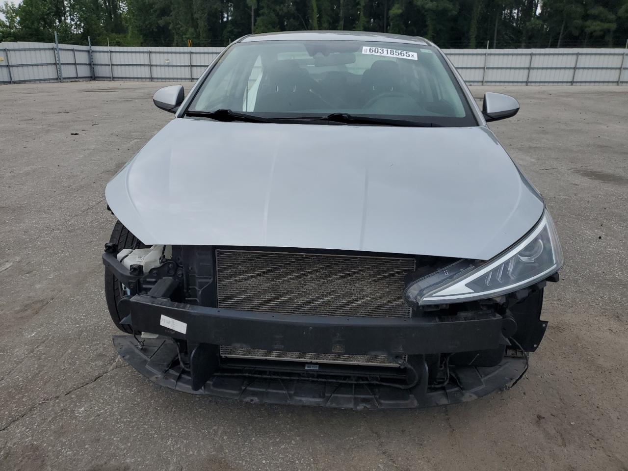 Hyundai Elantra se 2020