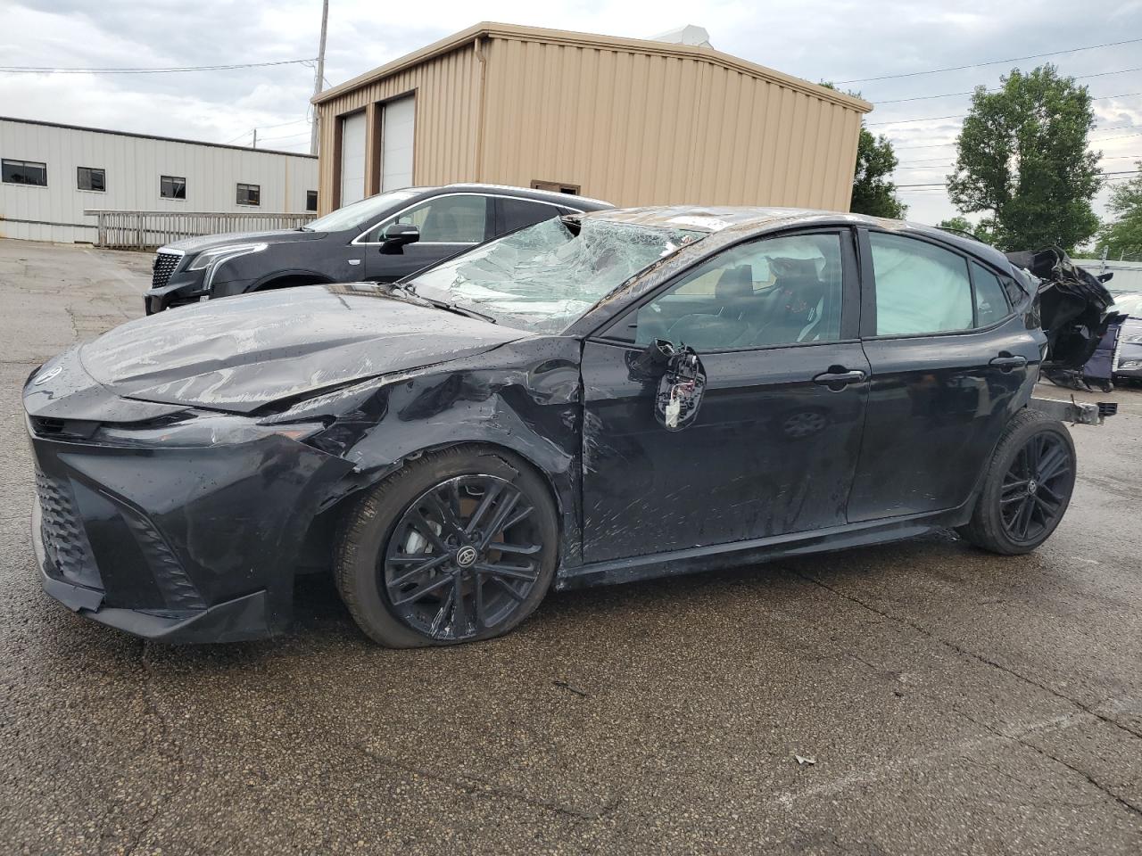 TOYOTA CAMRY XSE