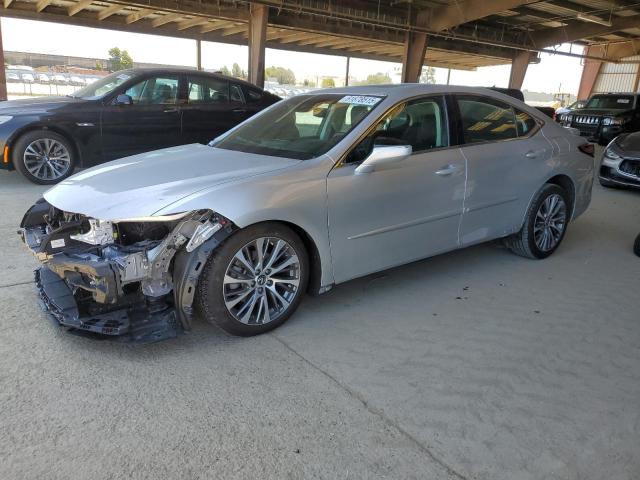 Vin: 58ab21b16ku003581, lot: 61678515, lexus es300 300h 2019 img_1