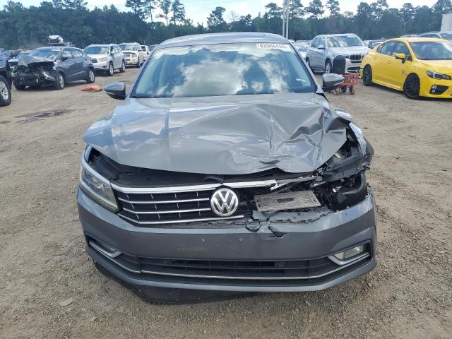 2017 VOLKSWAGEN PASSAT SE - 1VWGT7A31HC014603