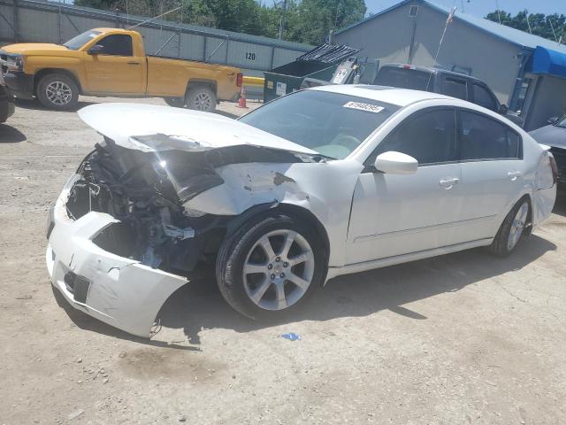 NISSAN MAXIMA SE
