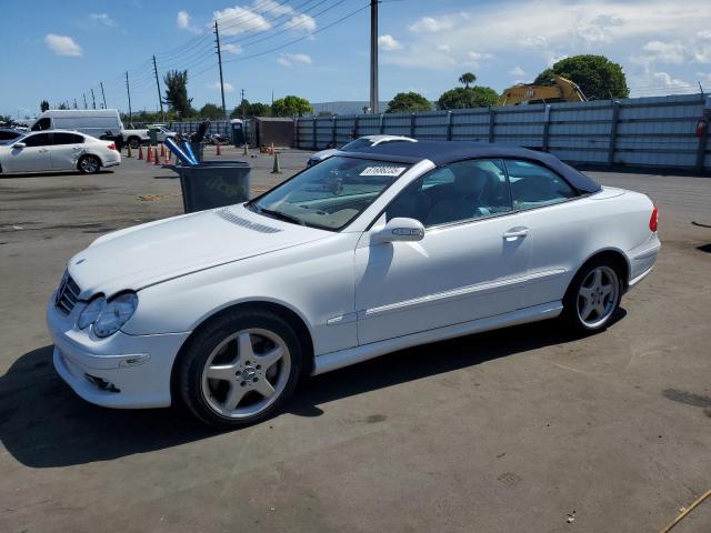 MERCEDES-BENZ CLK 500 2004 white  gas WDBTK75G24T021599 photo #1