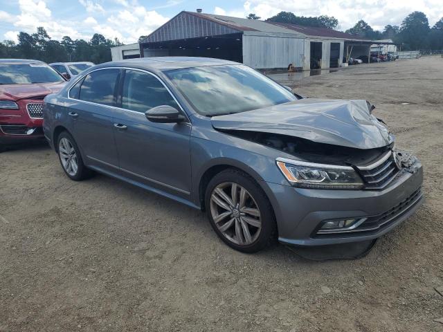 2017 VOLKSWAGEN PASSAT SE - 1VWGT7A31HC014603