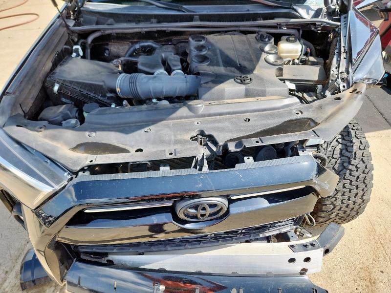 2021 TOYOTA 4RUNNER VE JTEHU5JRXM5951053
