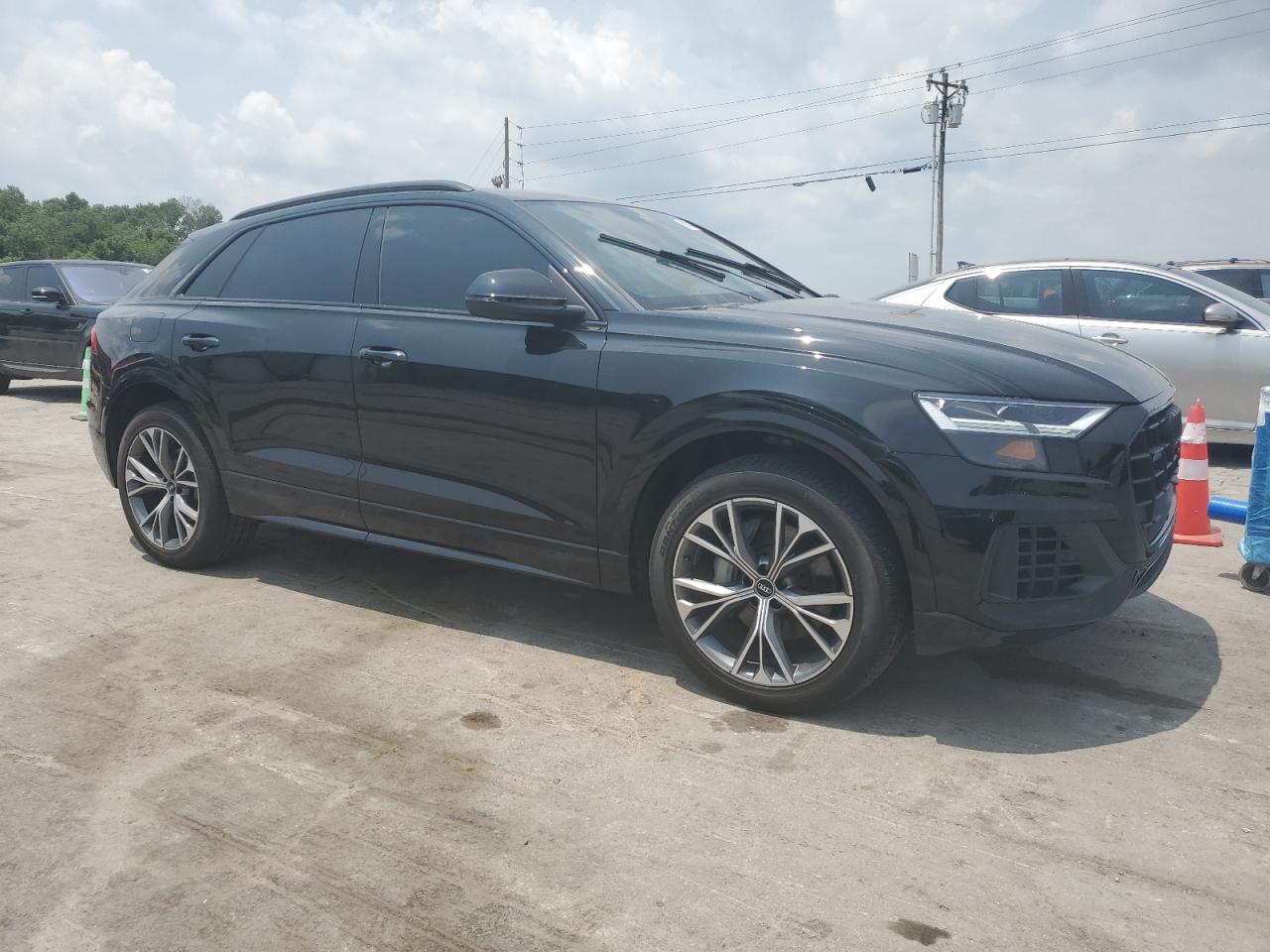 AUDI Q8 2022