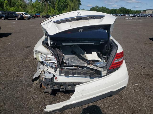 2015 MERCEDES-BENZ C 250 - WDDGJ4HB0FG389236