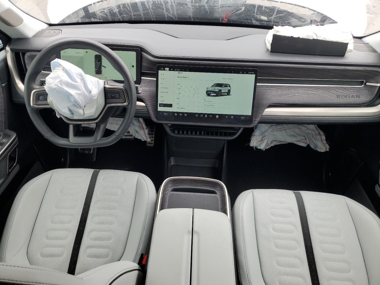 RIVIAN R1S ADVENTURE