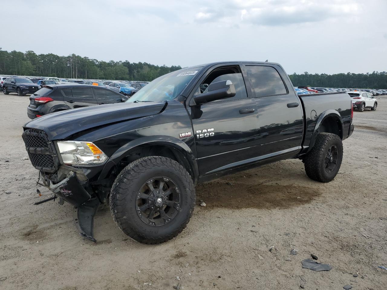 RAM 1500 SLT