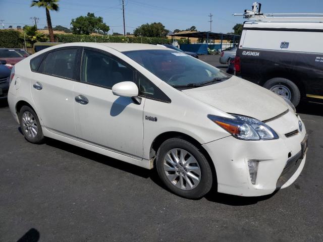 Vin: jtdkn3dp5f3071947, lot: 62155245, toyota prius 20154
