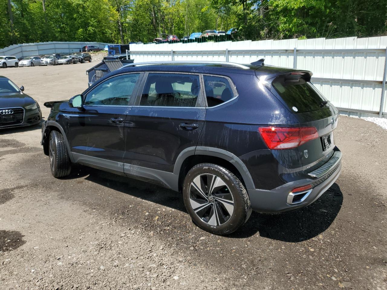 VOLKSWAGEN TAOS SE