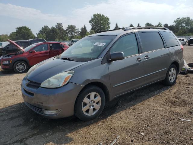 TOYOTA SIENNA XLE