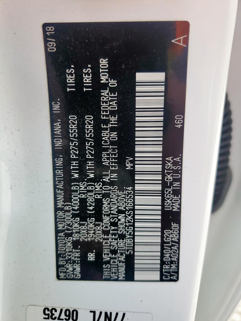 2019 TOYOTA SEQUOIA SR 5TDBY5G12KS166534