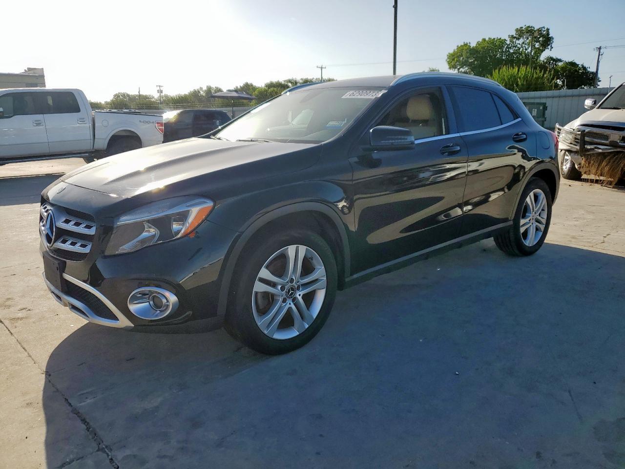 MERCEDES-BENZ GLA-CLASS 250