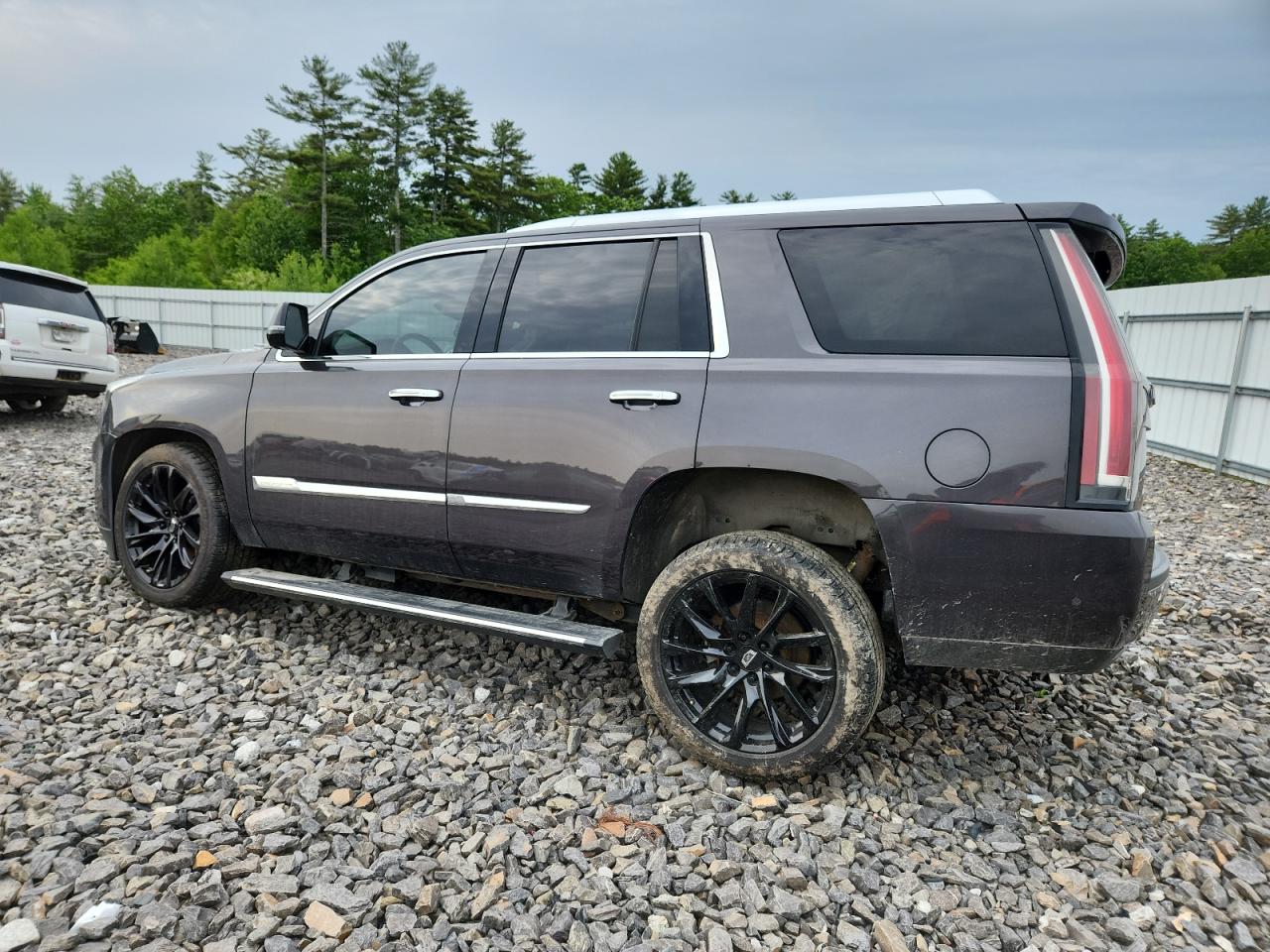 CADILLAC ESCALADE PREMIUM LUXURY