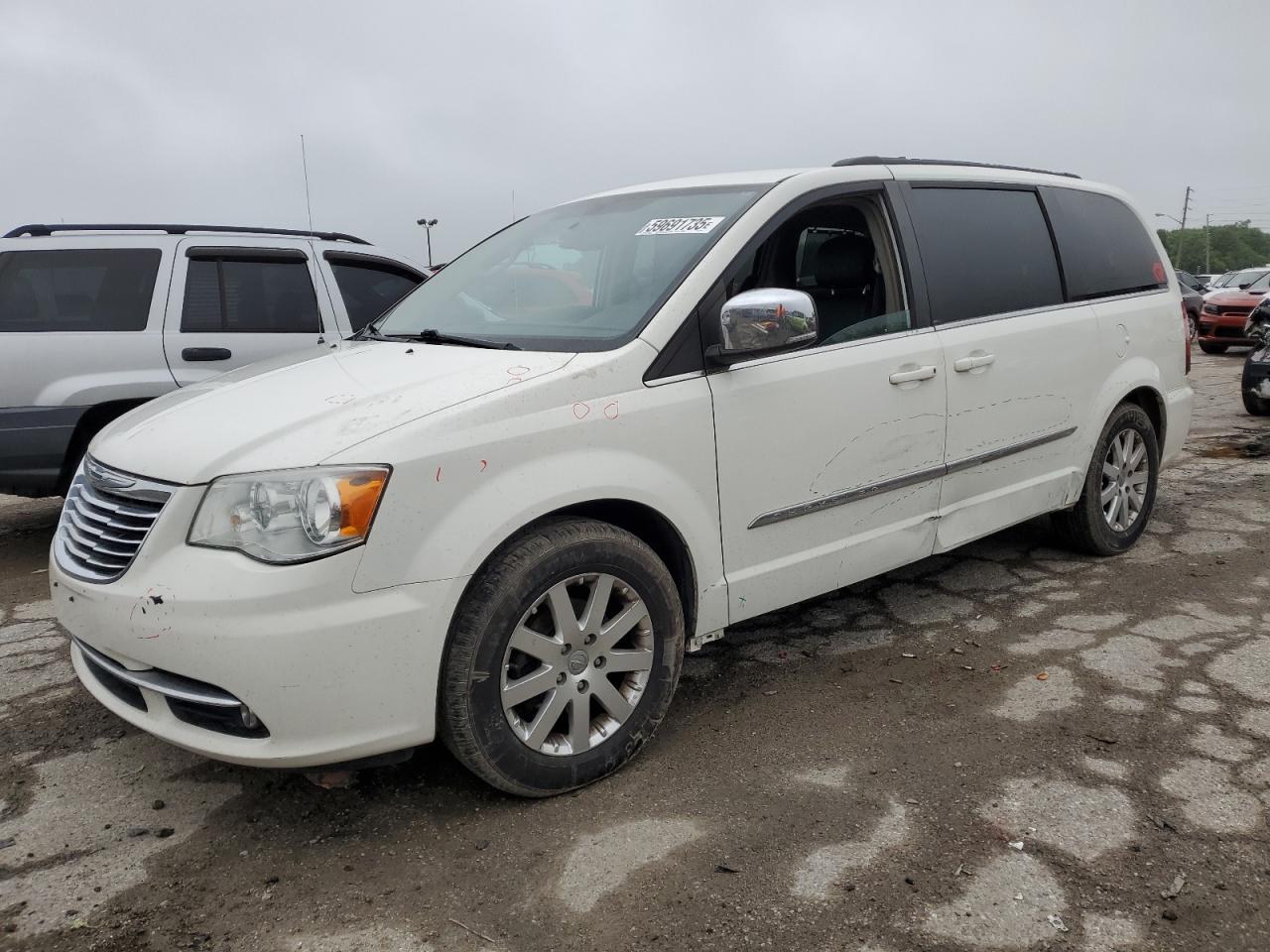 CHRYSLER TOWN & COUNTRY TOURING L