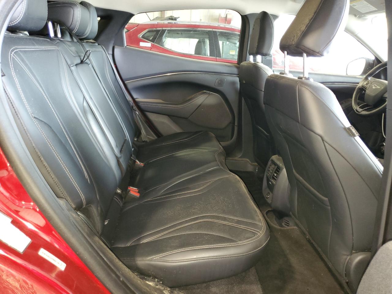 FORD MUSTANG PREMIUM