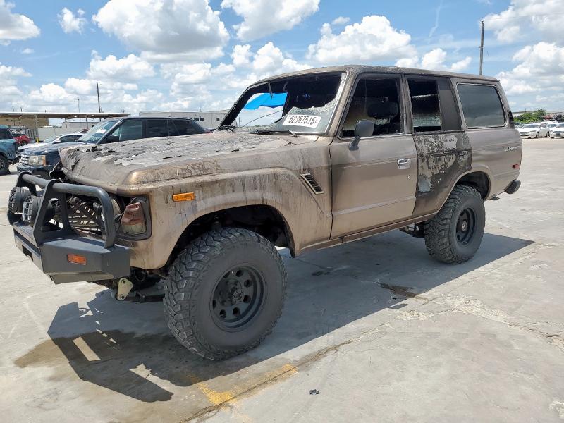 TOYOTA LAND CRUIS