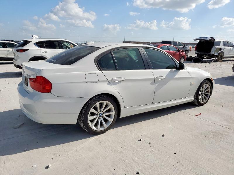 Vin: wbaph7g57bnn05943, lot: 61161015, bmw 3 series i 20113