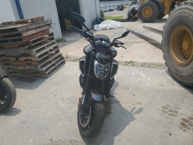 2023 DUCATI DIAVEL V4 ZDMGAR1W4PB002274