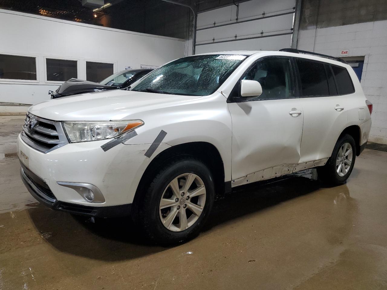 TOYOTA HIGHLANDER BASE