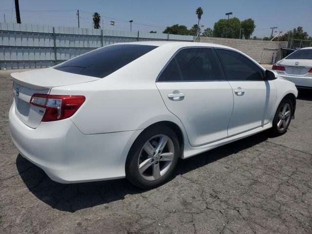 Vin: 4t1bf1fk7eu400879, lot: 60333065, toyota camry l 20143