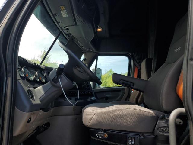 2015 FRHT CASCADIA 1 #3180243168